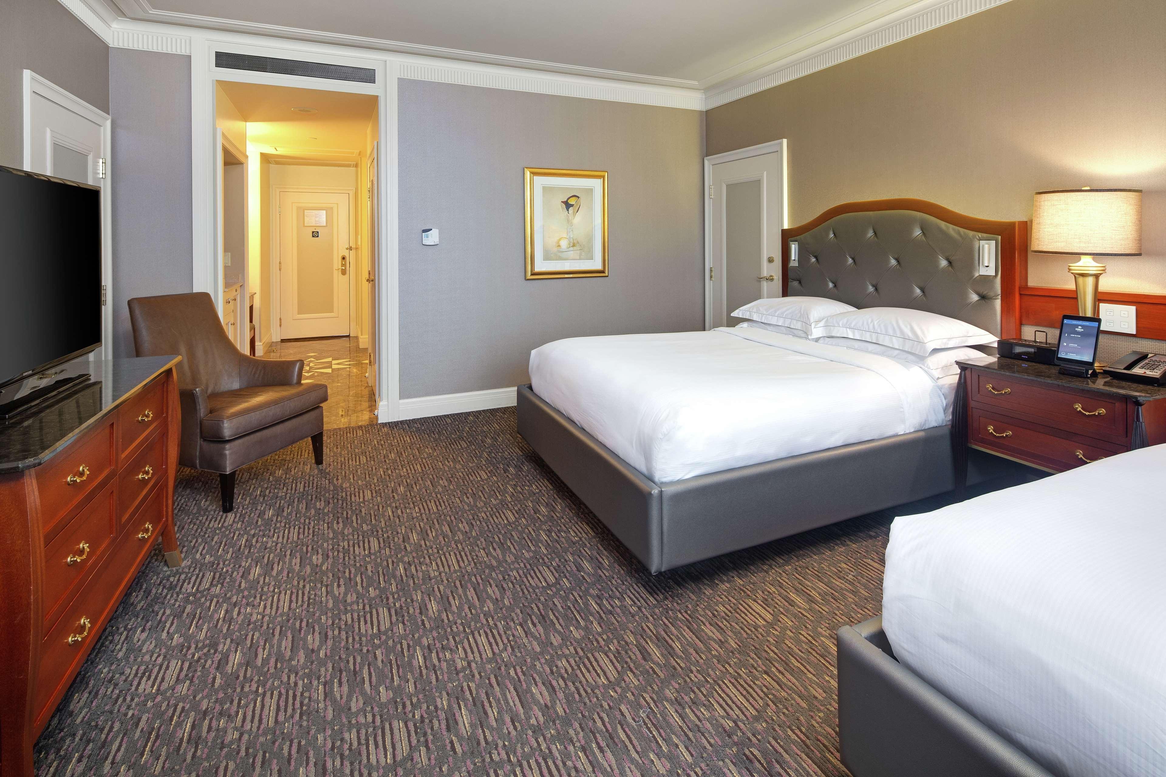Hilton Lac-Leamy Гатино Екстериор снимка