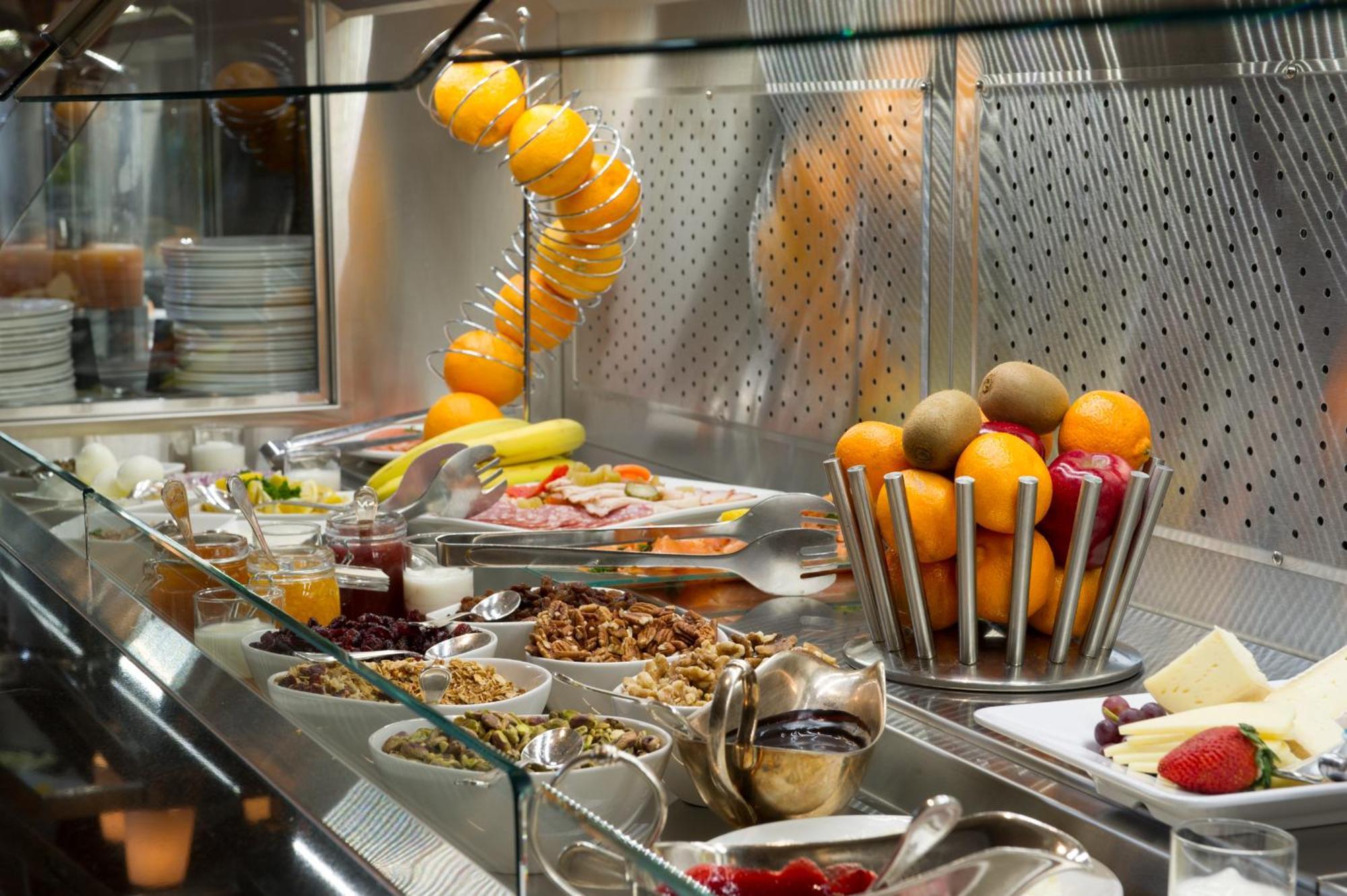 Hilton Lac-Leamy Гатино Екстериор снимка