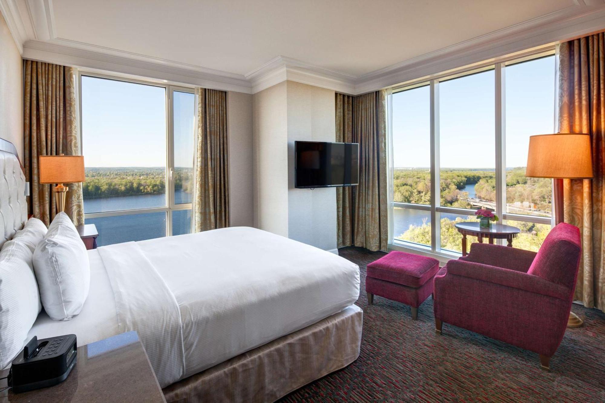 Hilton Lac-Leamy Гатино Екстериор снимка