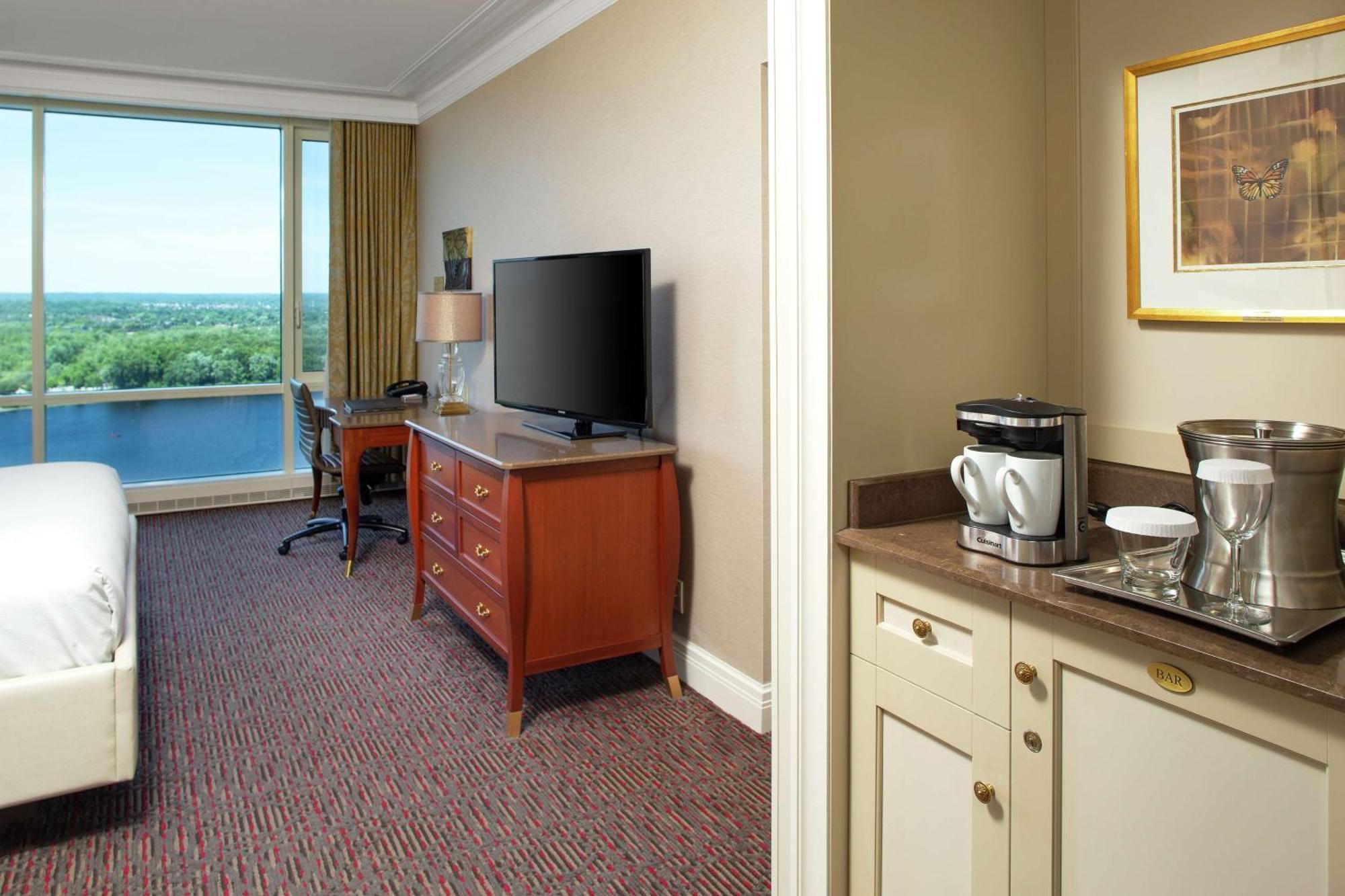 Hilton Lac-Leamy Гатино Екстериор снимка